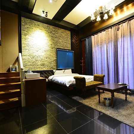 Daegu Piano Motel Eksteriør billede