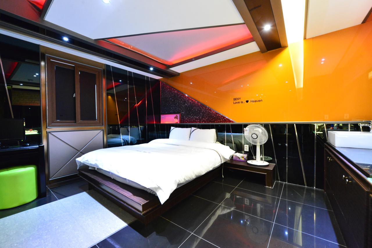 Daegu Piano Motel Eksteriør billede