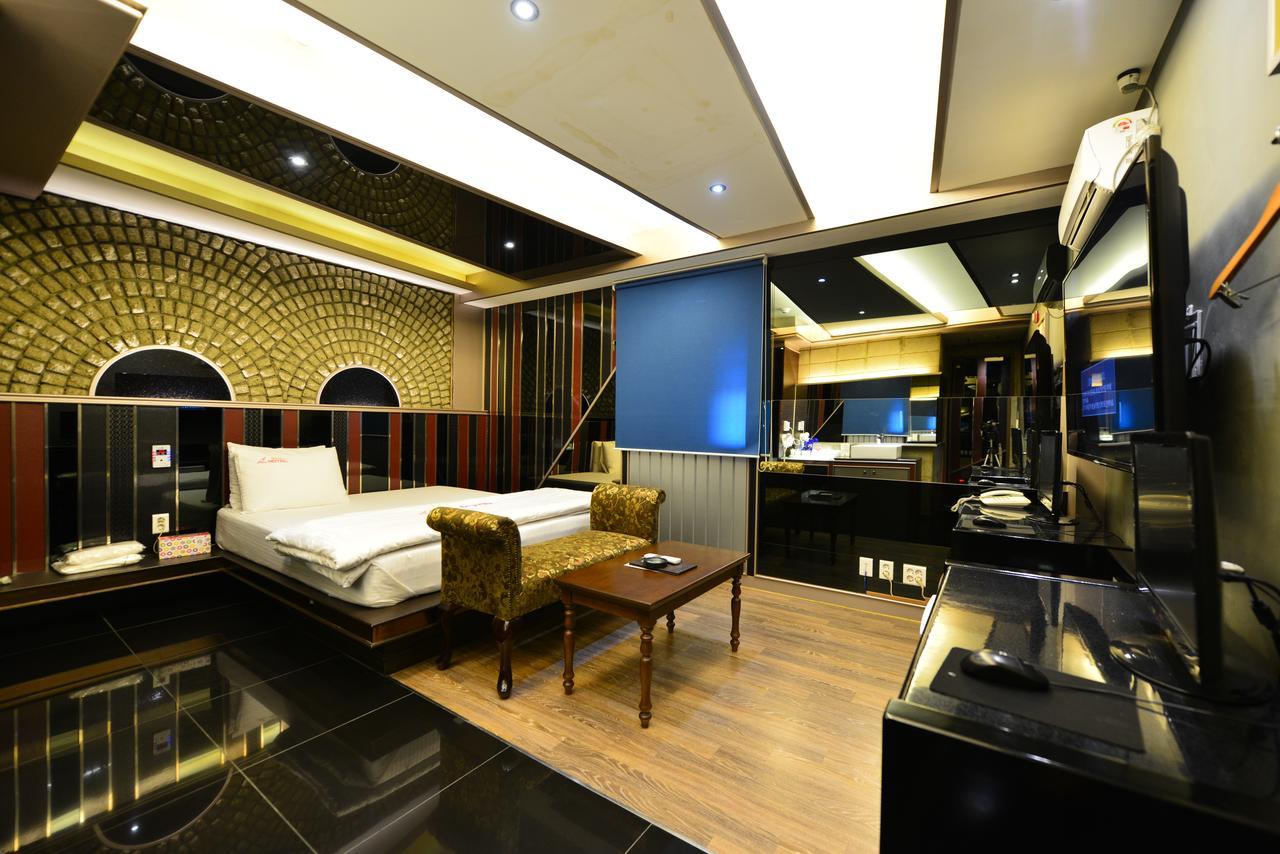 Daegu Piano Motel Eksteriør billede